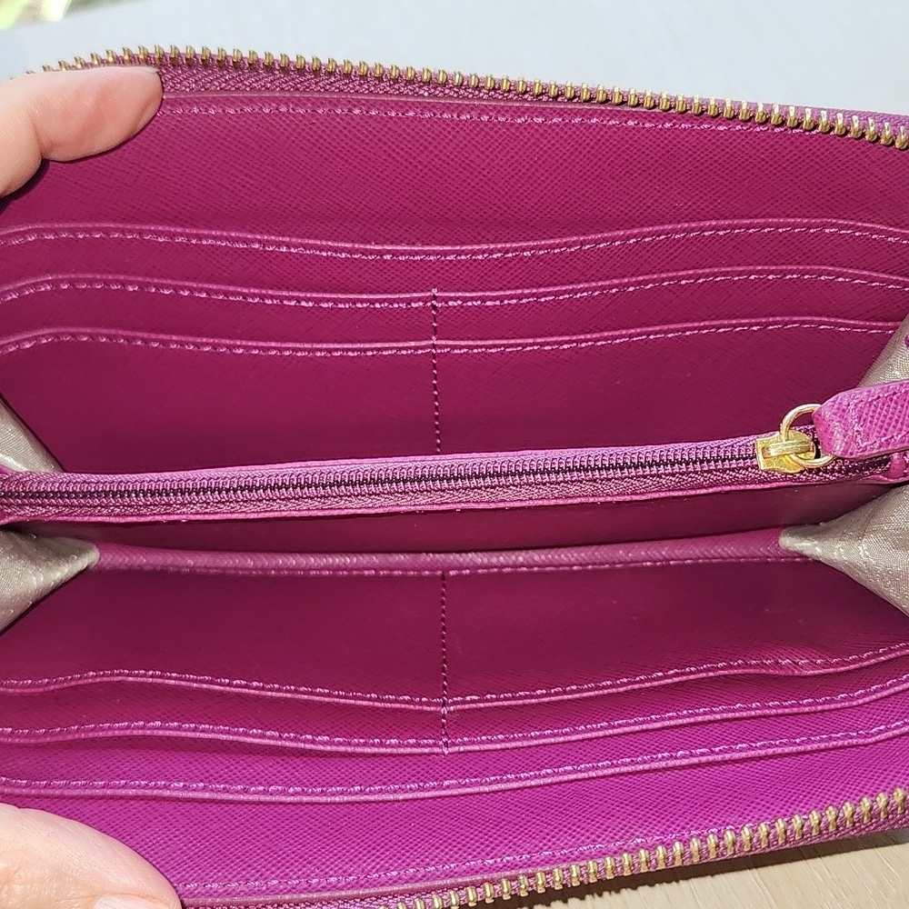 EUC Badgley Mischka Plum/fuschia wallet - Picture 5 of 5